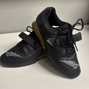 Velassa Strake weightlifting shoe